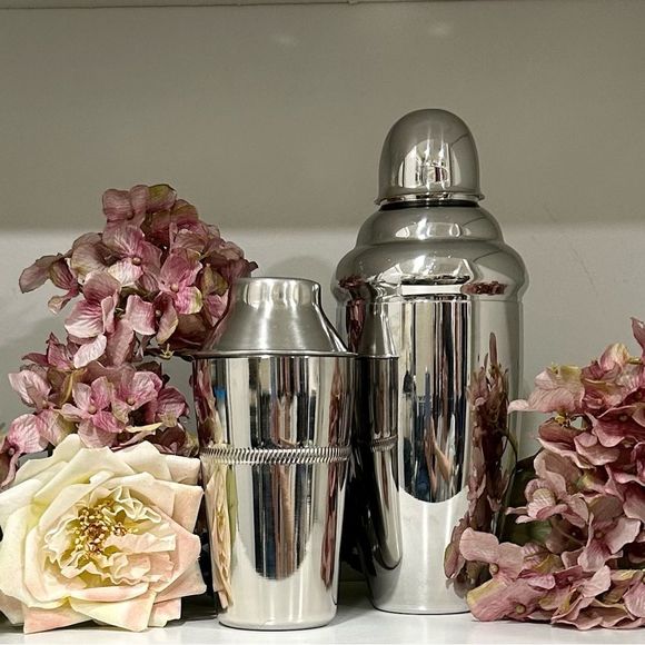 Onieda Dining Oneida Stainless Steel Martini Cocktail Shaker